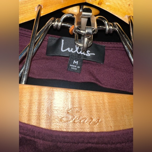 Lulu’s Kiss and Tell Burgundy Long Sleeve Draped Back Dress Size Medium EUC - Picture 6 of 9